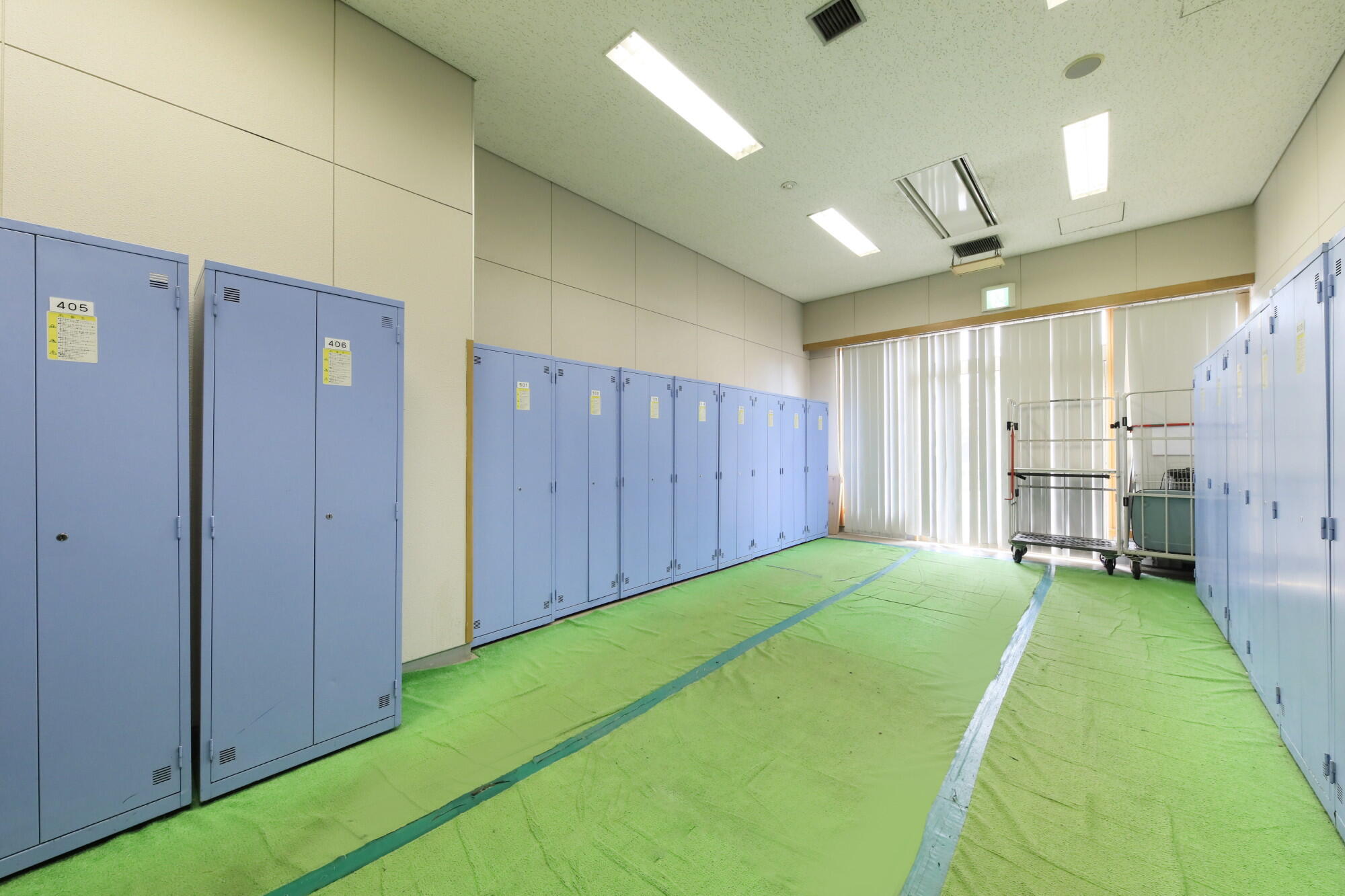 スキーロッカー