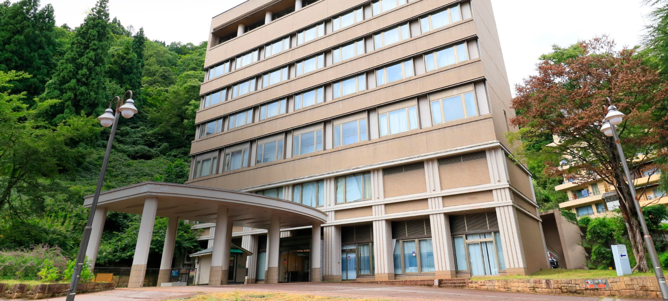 KKR湯沢ゆきぐに　外観